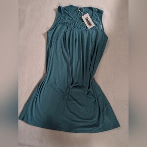Teal Sleeveless Chic Beach Summer Dress with Lace Detail, Size Medium